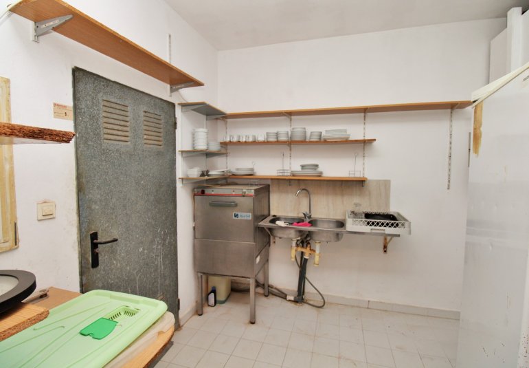 Revente - Commercial -
Villamartin