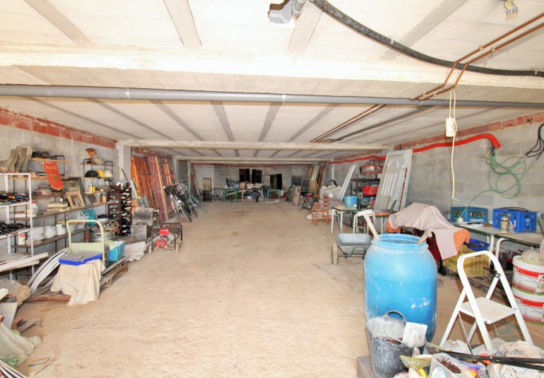 Revente - Commercial -
Villamartin