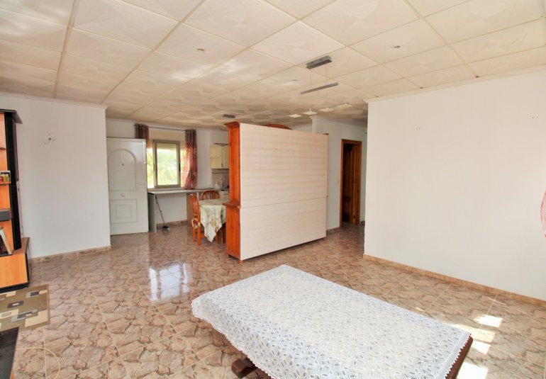Revente - Commercial -
Villamartin