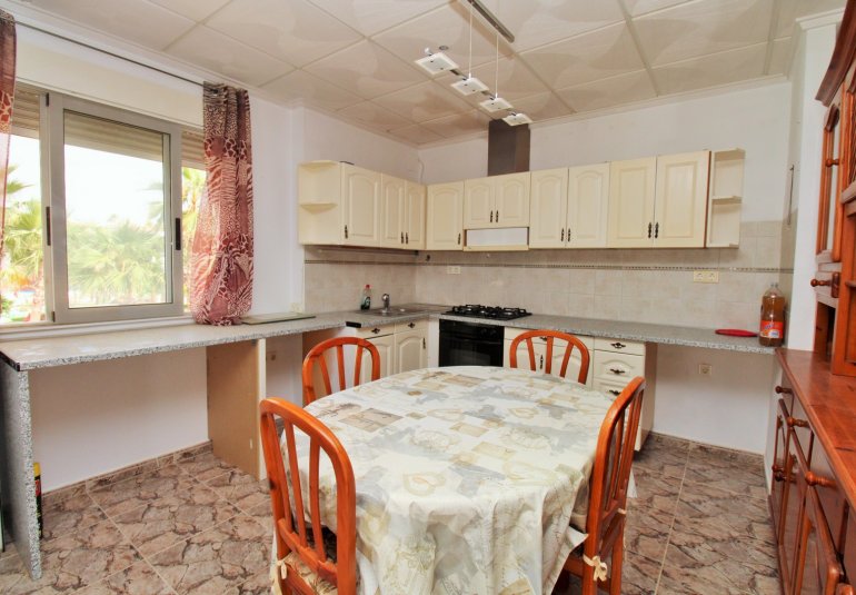 Revente - Commercial -
Villamartin