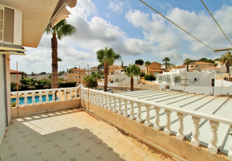 Revente - Commercial -
Villamartin