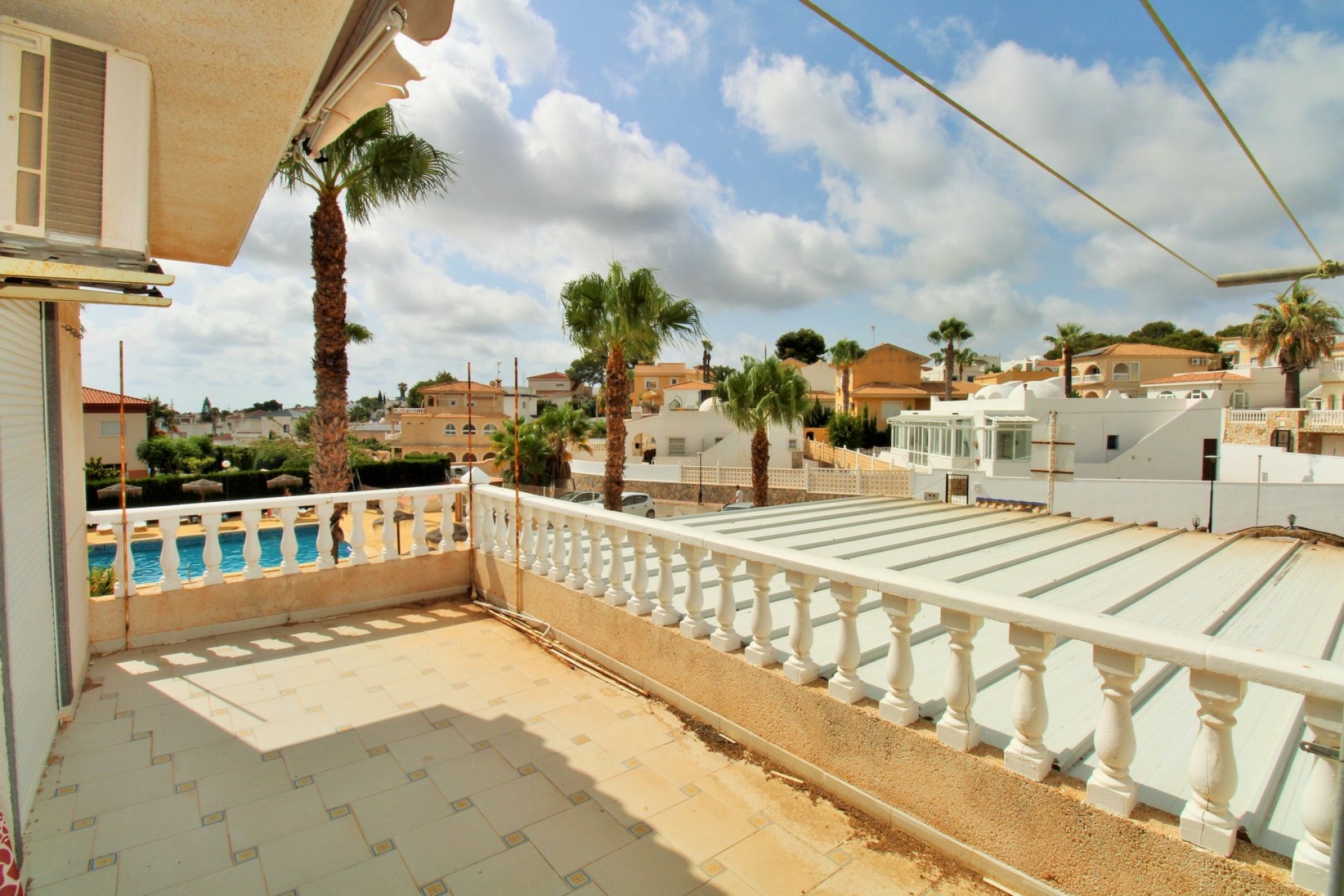 Revente - Commercial -
Villamartin