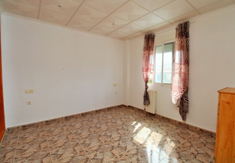 Revente - Commercial -
Villamartin