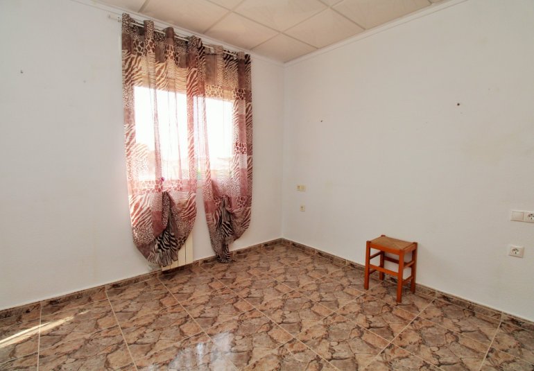 Revente - Commercial -
Villamartin