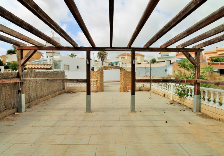 Revente - Commercial -
Villamartin