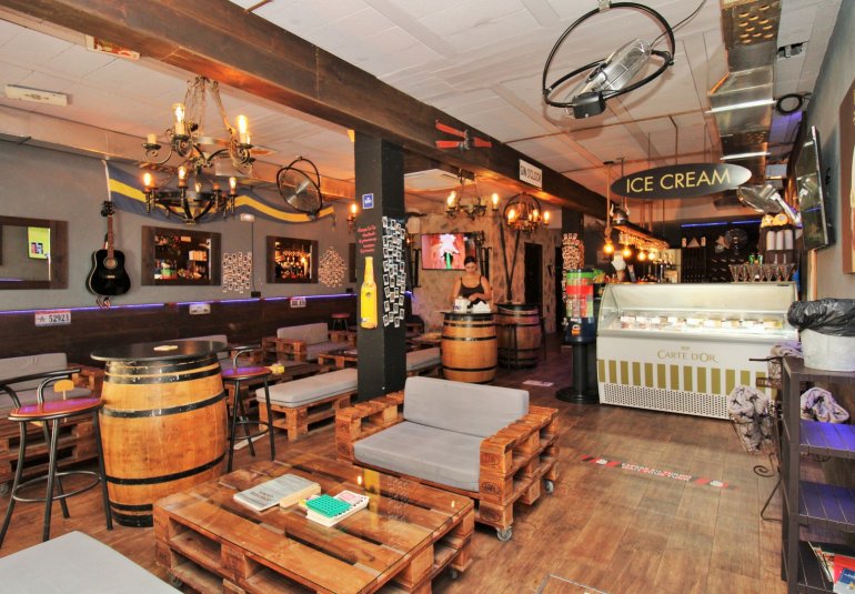 Revente - Commercial -
Villamartin