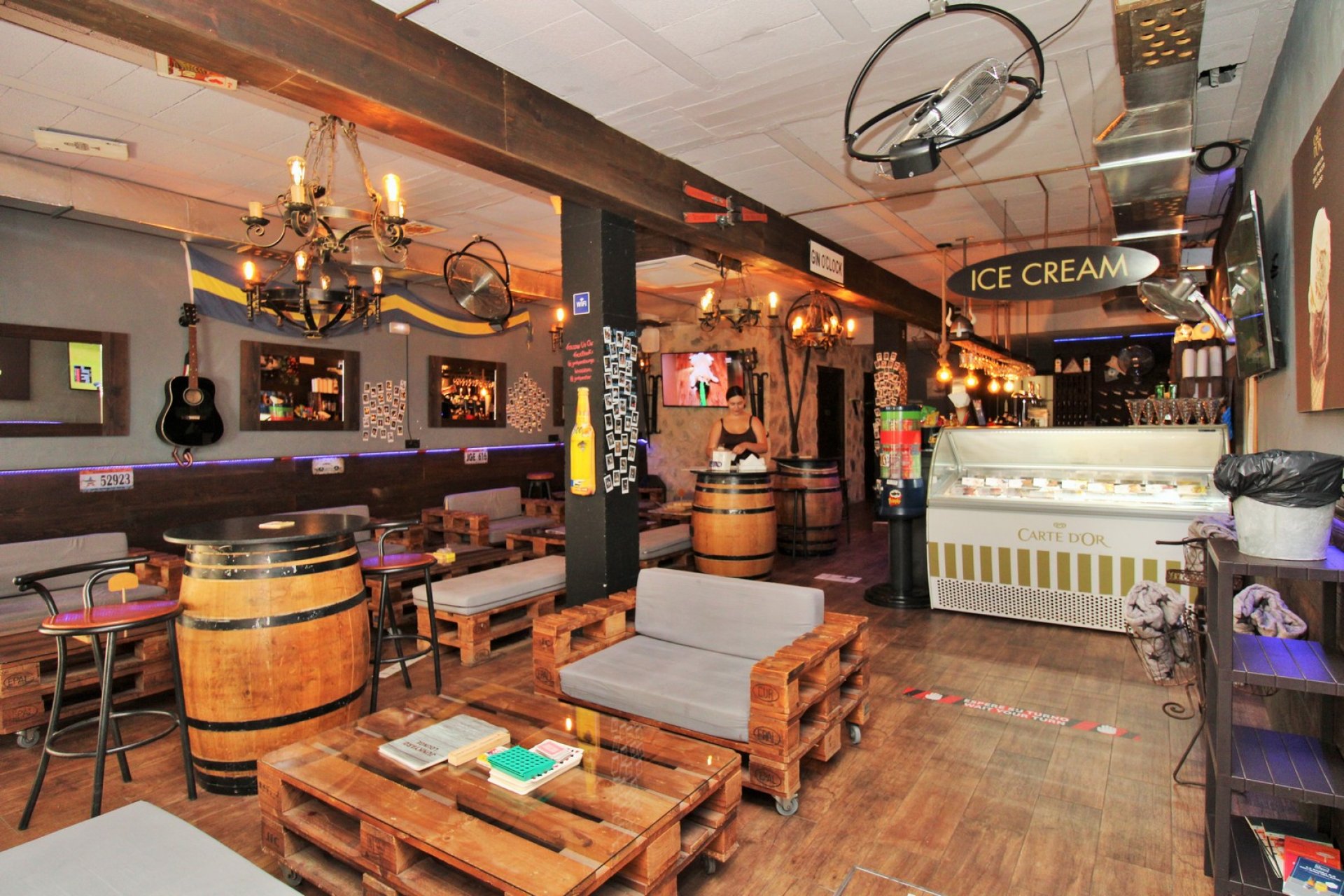 Revente - Commercial -
Villamartin