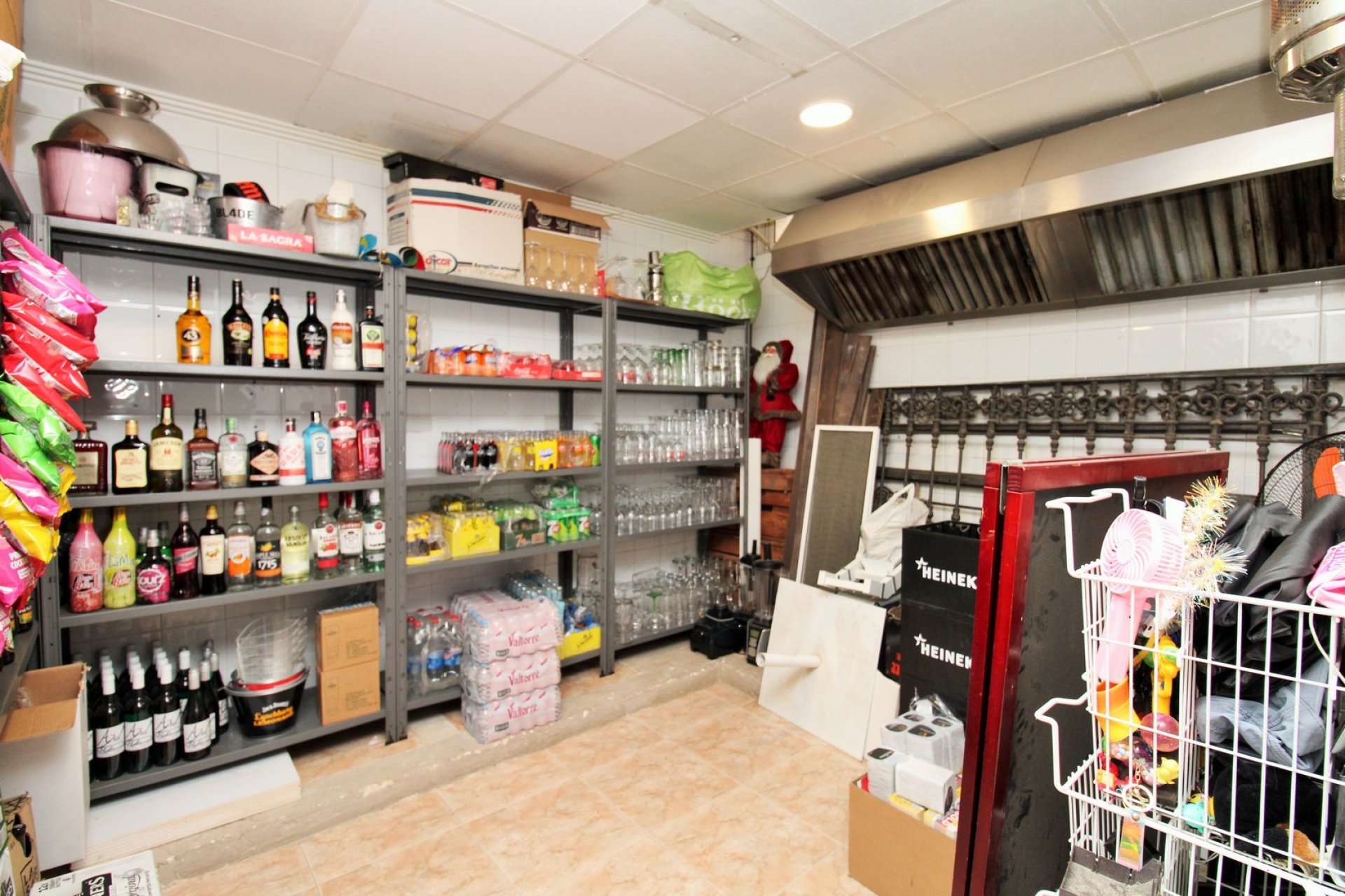 Revente - Commercial -
Villamartin