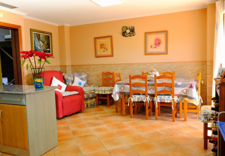 Revente - Finca -
Orihuela