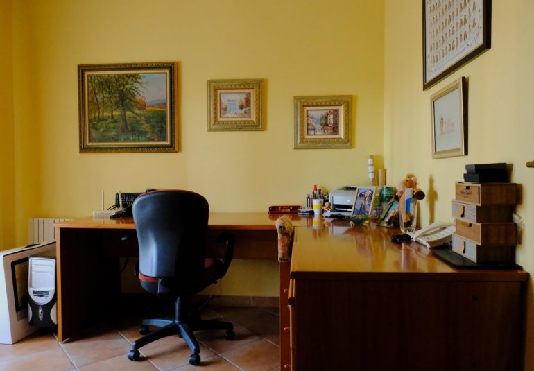 Revente - Finca -
Orihuela