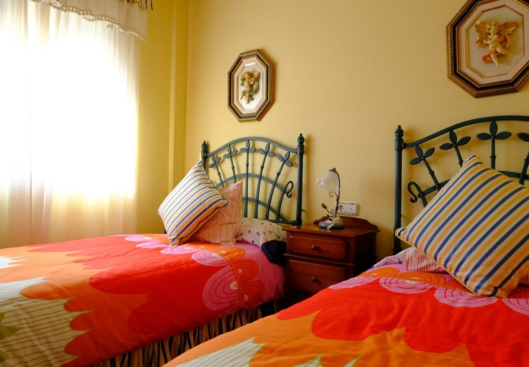 Revente - Finca -
Orihuela