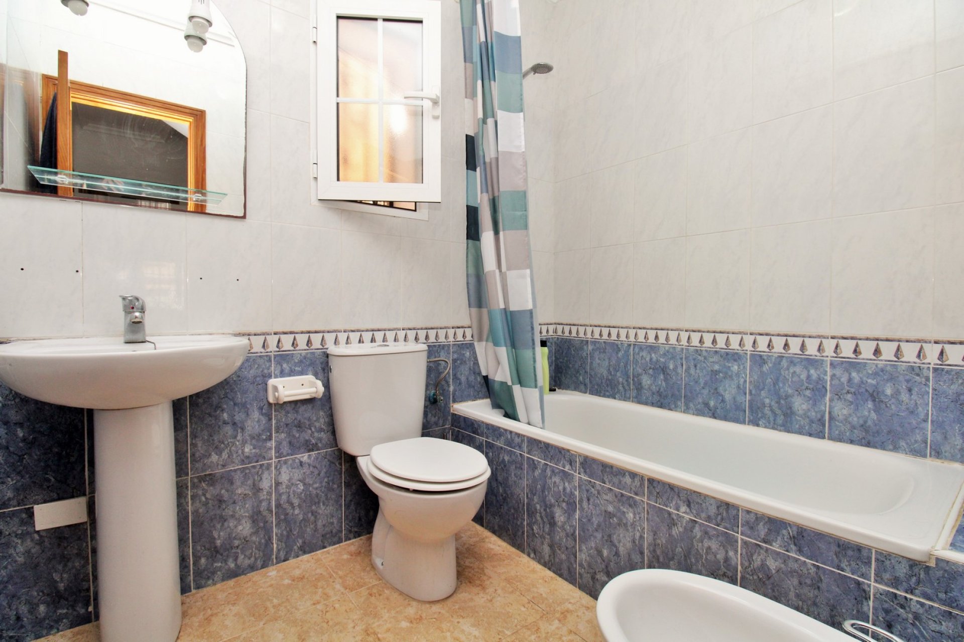 Revente - Maison de ville -
Villamartin