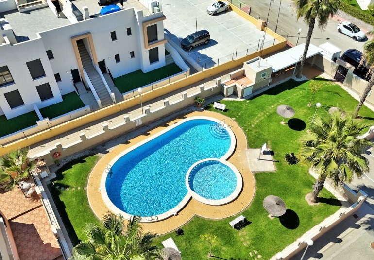 Revente - Maison de ville -
Villamartin