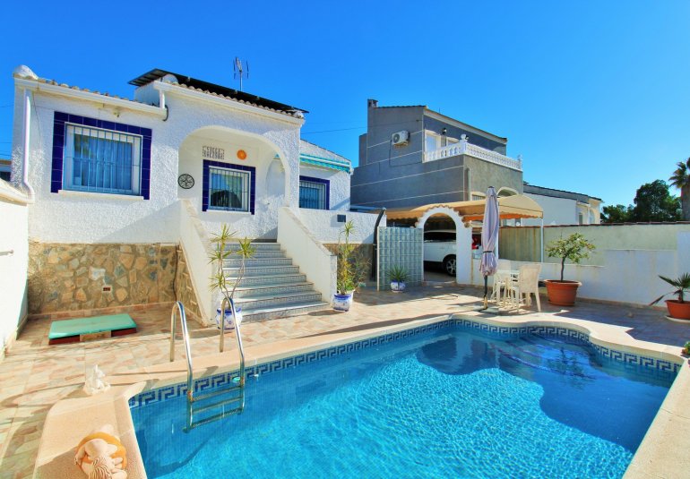 Revente - Villa -
Torrevieja - El Chaparral