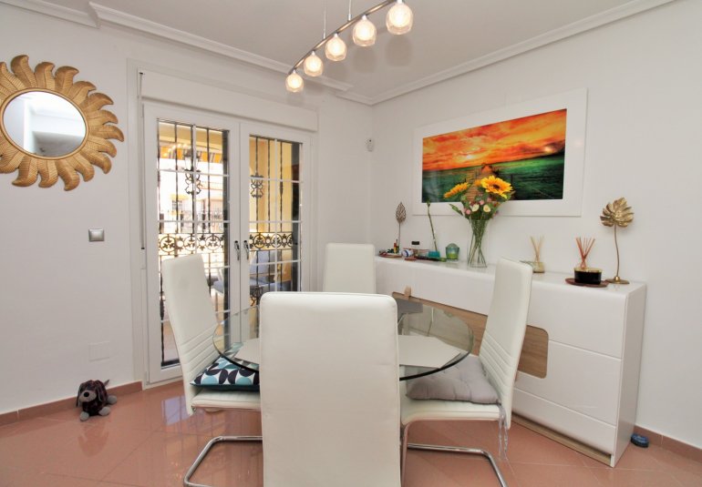 Revente - Villa -
Villamartin - Los Dolses