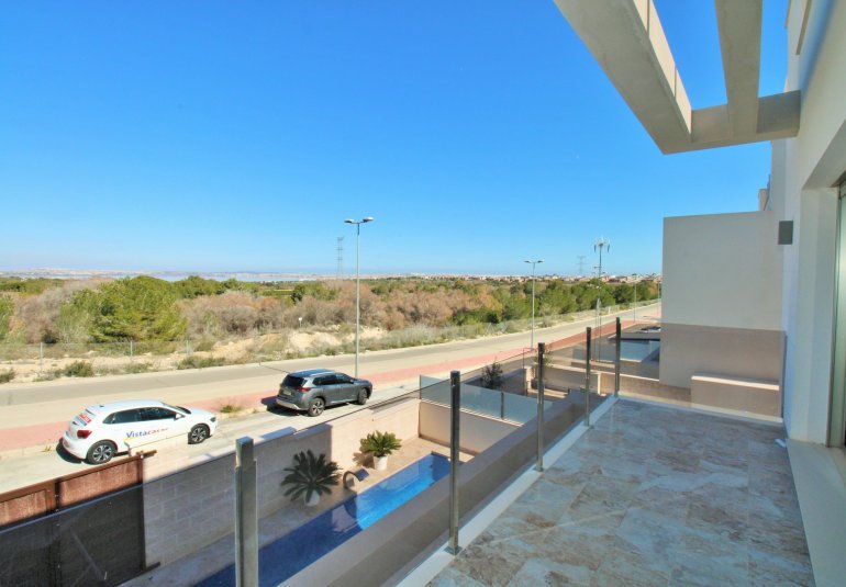 Revente - Villa -
Villamartin