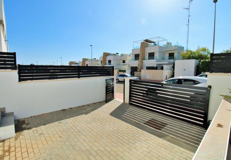 Revente - Villa -
Villamartin