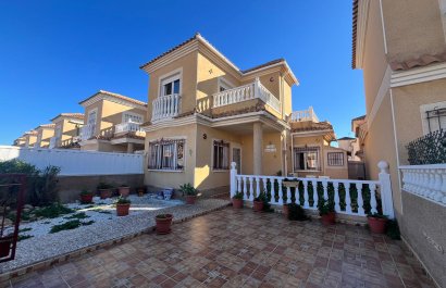 Villa - Reventa - Playa Flamenca -
                Orihuela Costa