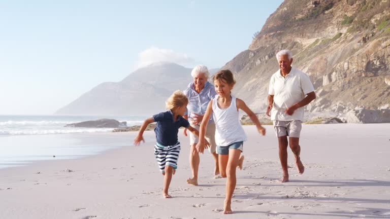 Waarom verhuizen naar de Costa Blanca vaak grootouders en kleinkinderen dichterbij brengt