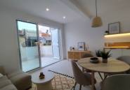 Resale - Bungalow -
La Siesta