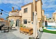 Resale - Townhouse -
Villamartin