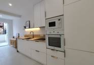 Resale - Bungalow -
La Siesta